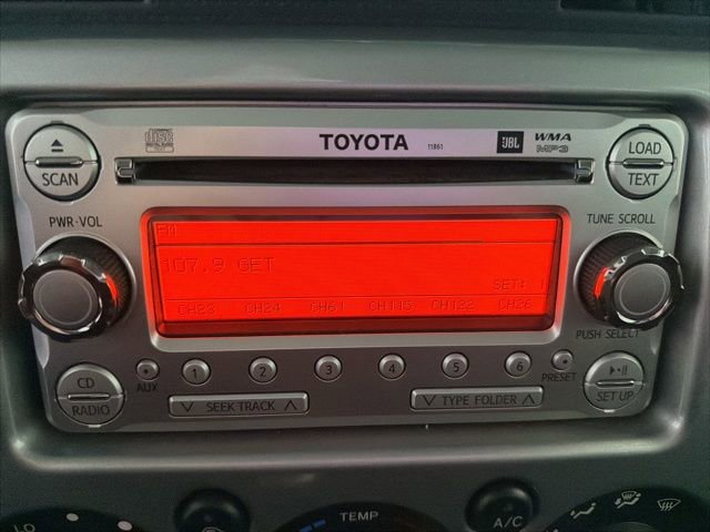 Used 2012 Toyota FJ Cruiser 4WD w/ Upgrade Pkg image 21