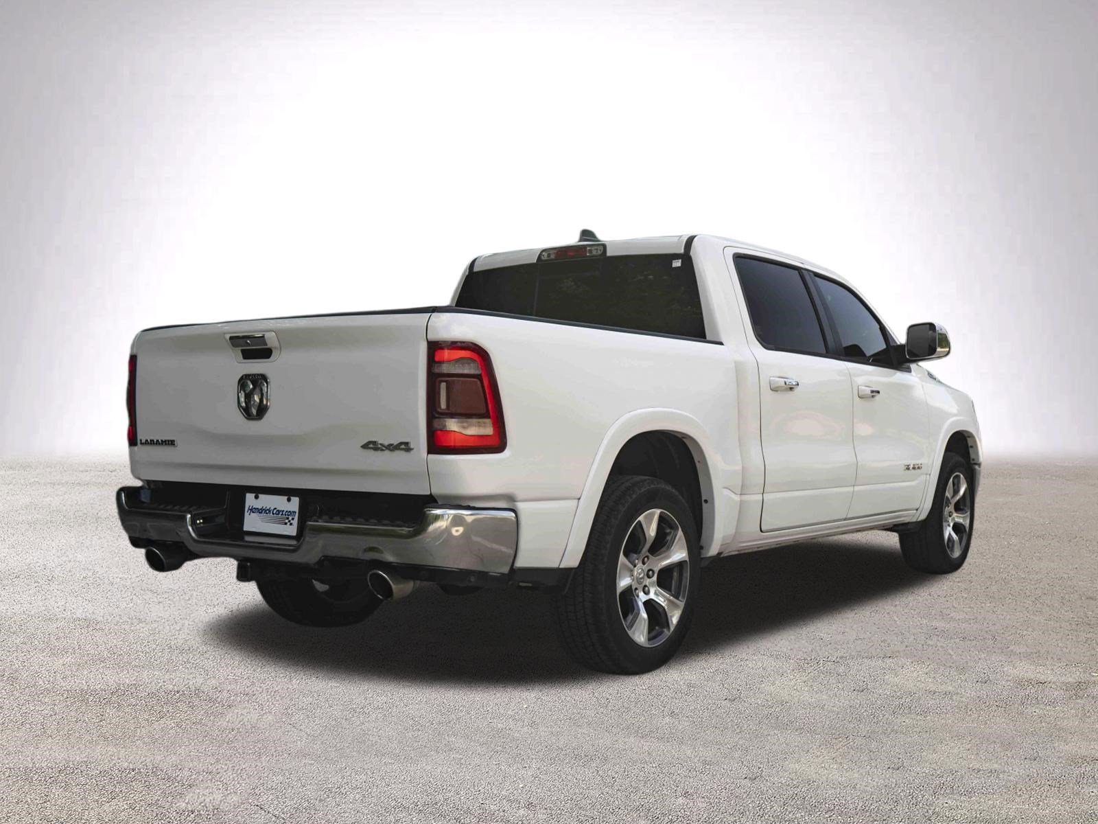 Used 2019 RAM 1500 Laramie AWD/4WD image 9