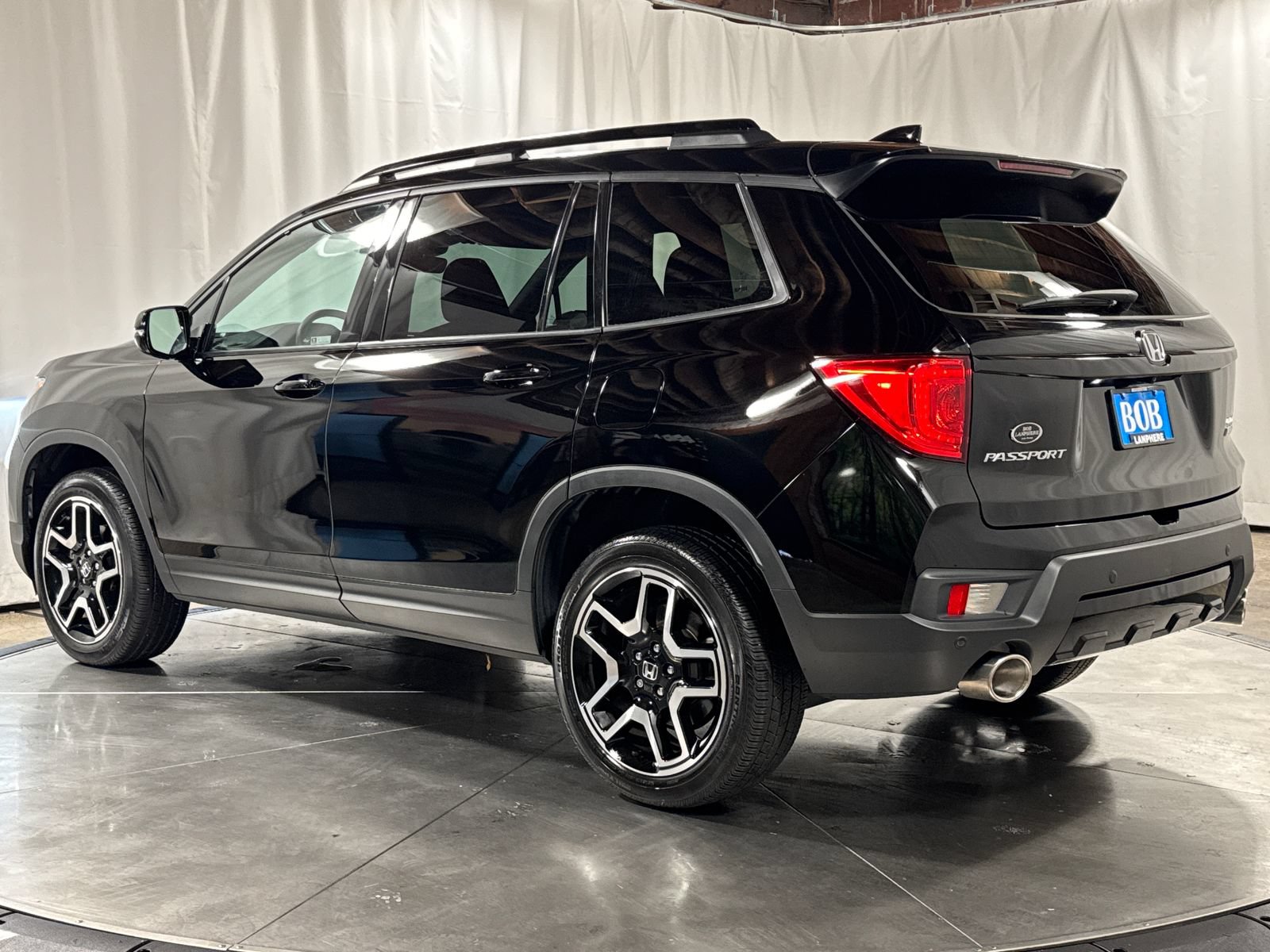 Used 2023 Honda Passport Elite image 9