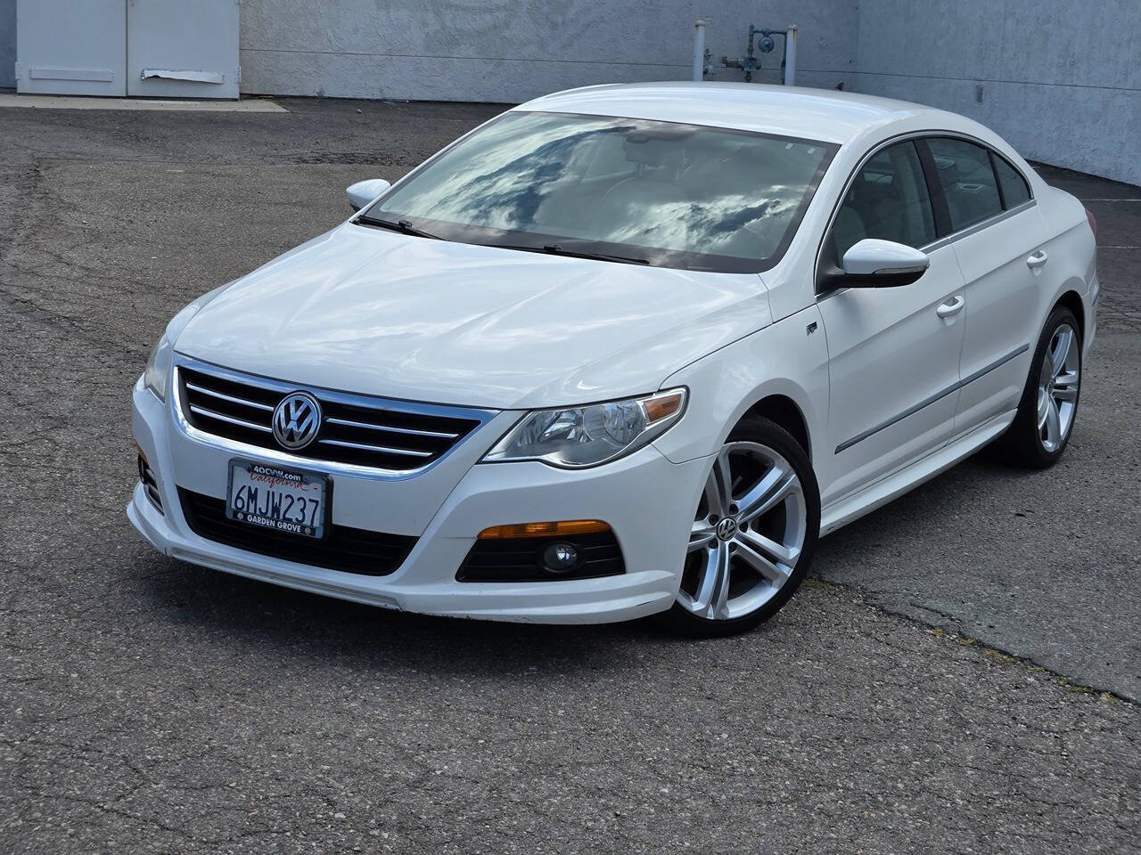 Used 2010 Volkswagen CC Sport FWD image 3