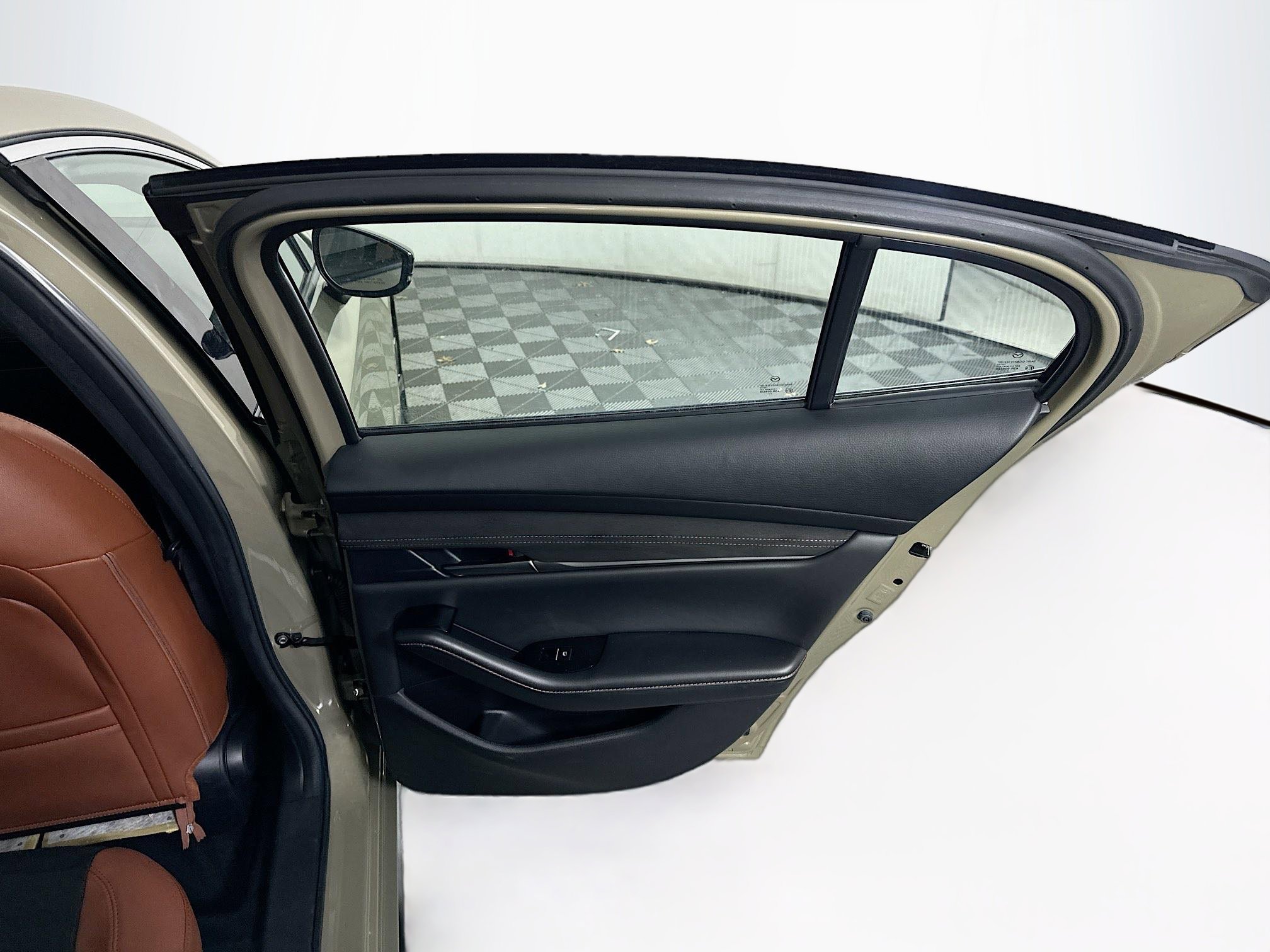 Used 2024 MAZDA MAZDA3 s image 29