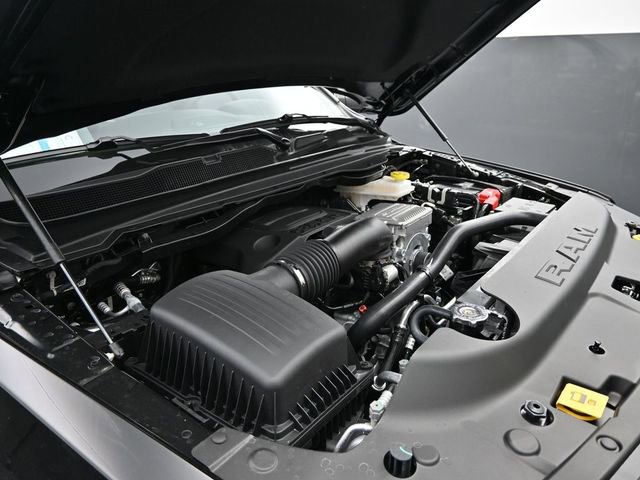 New 2026 RAM 1500 4x4 Crew Cab image 41