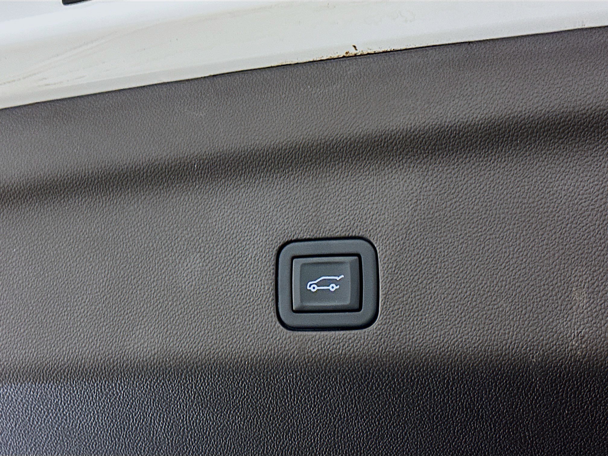 Used 2024 Chevrolet Tahoe LT image 32