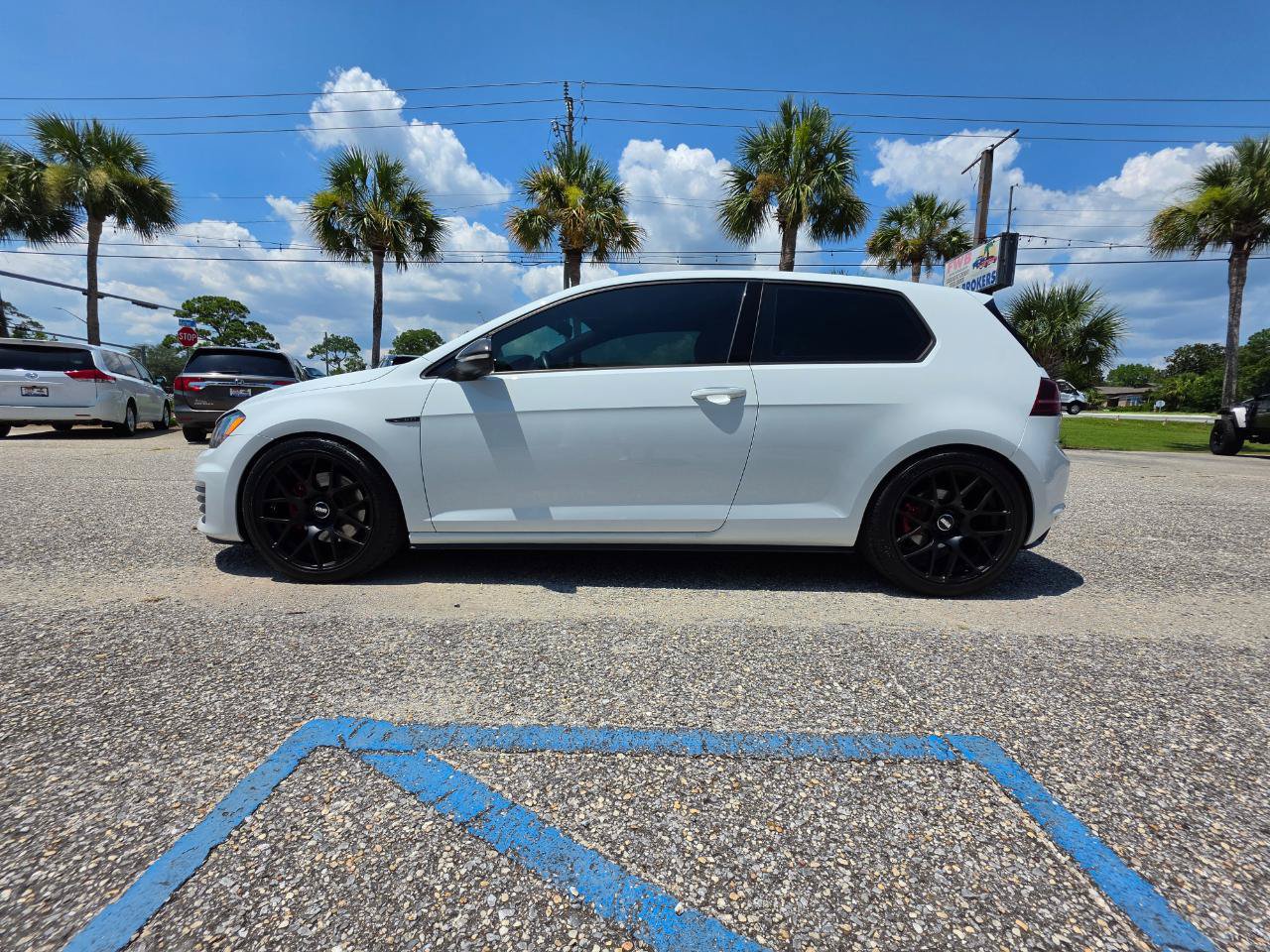 Used 2015 Volkswagen GTI S FWD image 2