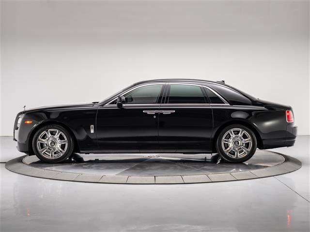Used 2014 Rolls-Royce Ghost RWD image 2
