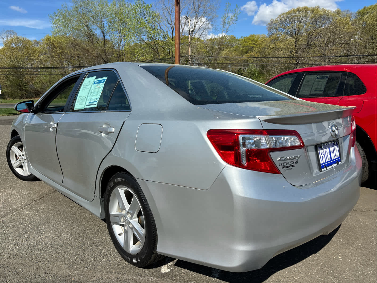 Used 2014 Toyota Camry SE FWD image 19