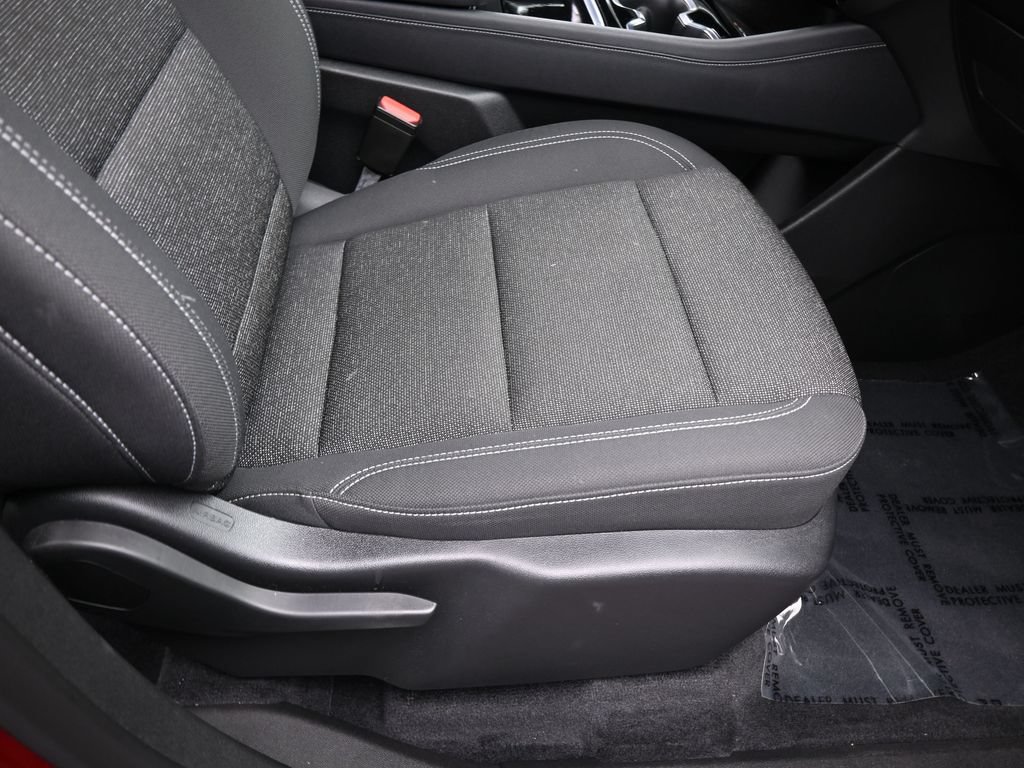 Used 2024 Chevrolet Traverse LT FWD image 48