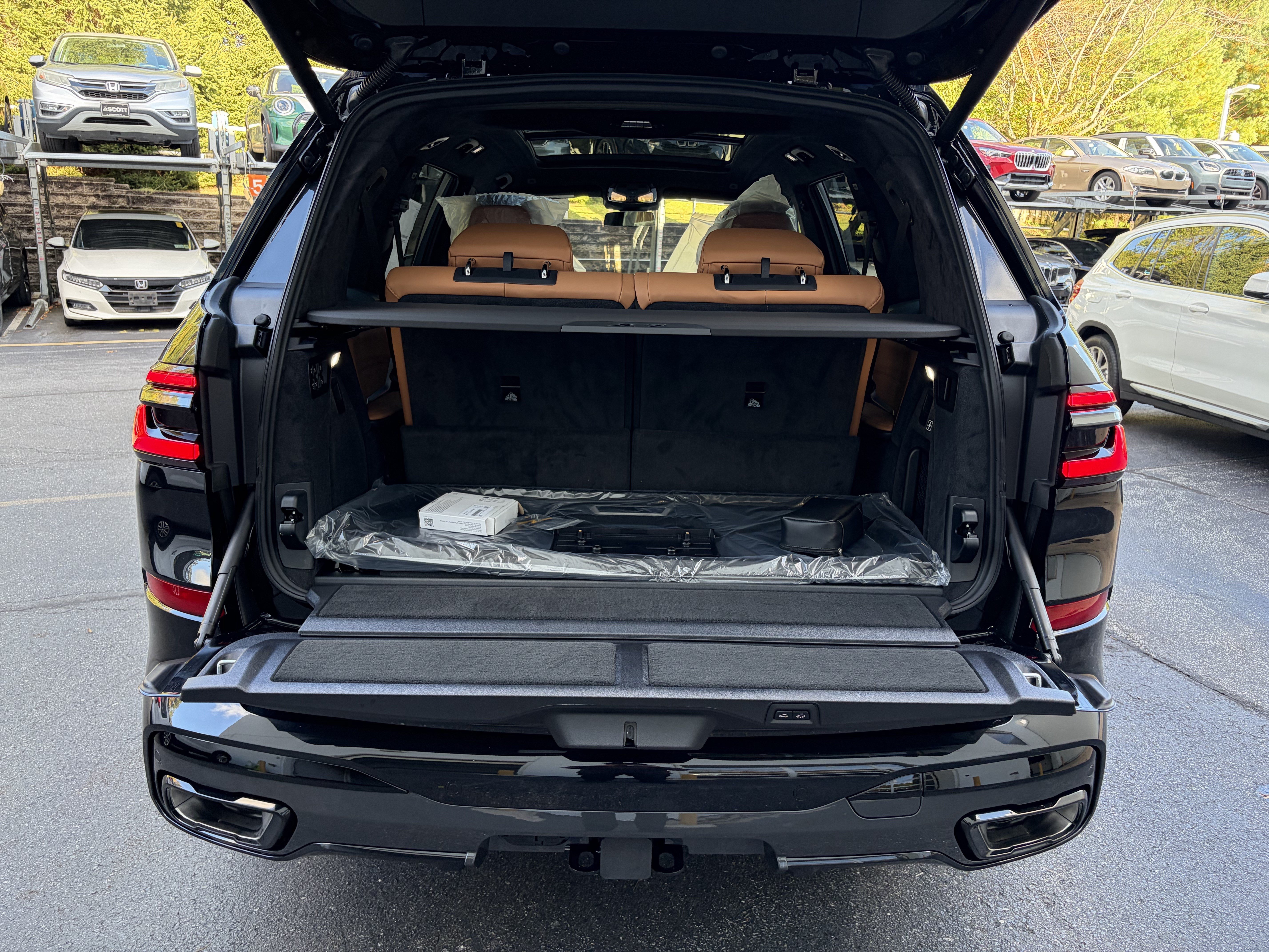 New 2027 BMW X7 xDrive40i w/ M Sport Package AWD/4WD image 8