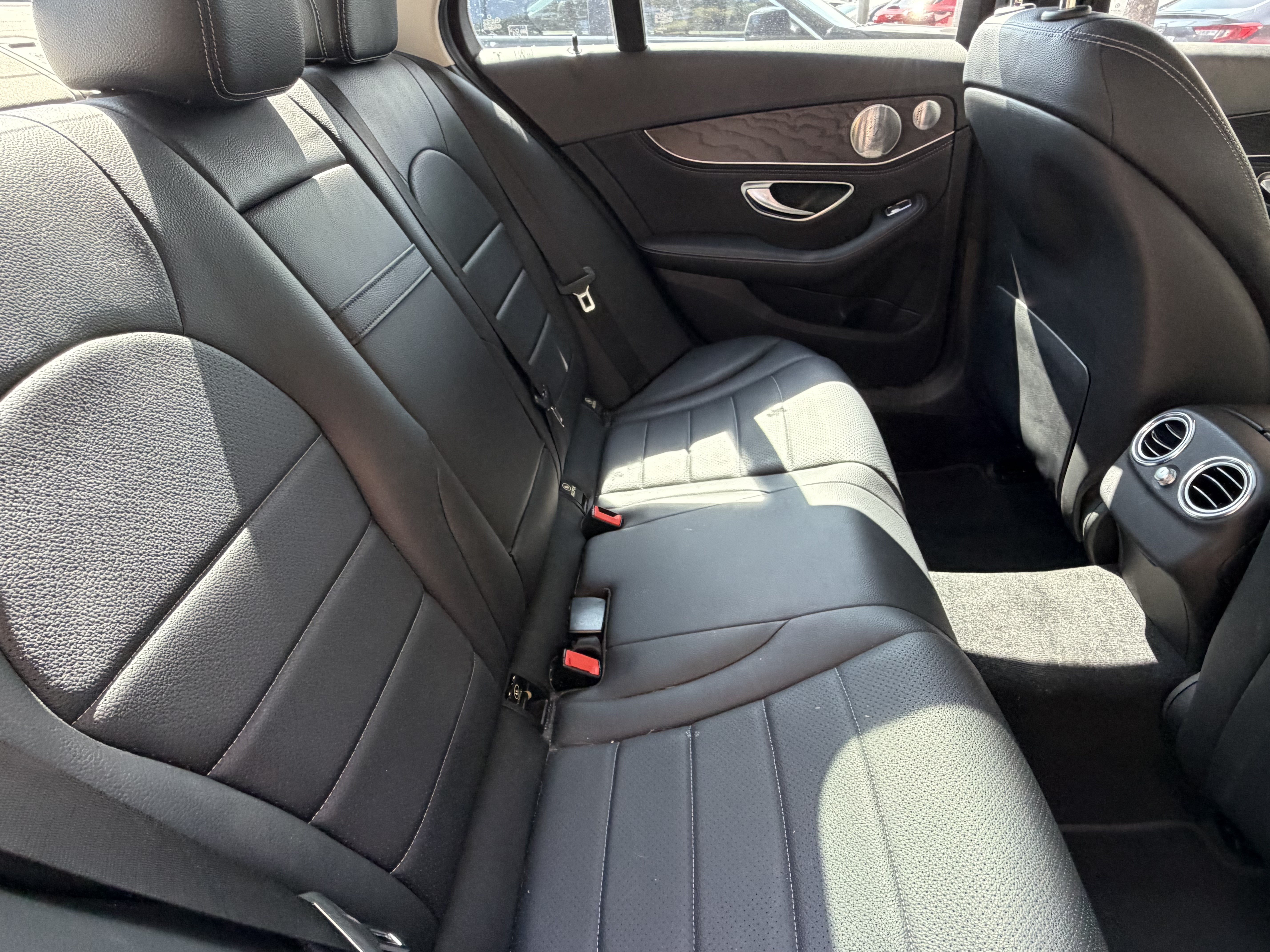 Used 2016 Mercedes-Benz C 300 Sedan image 41