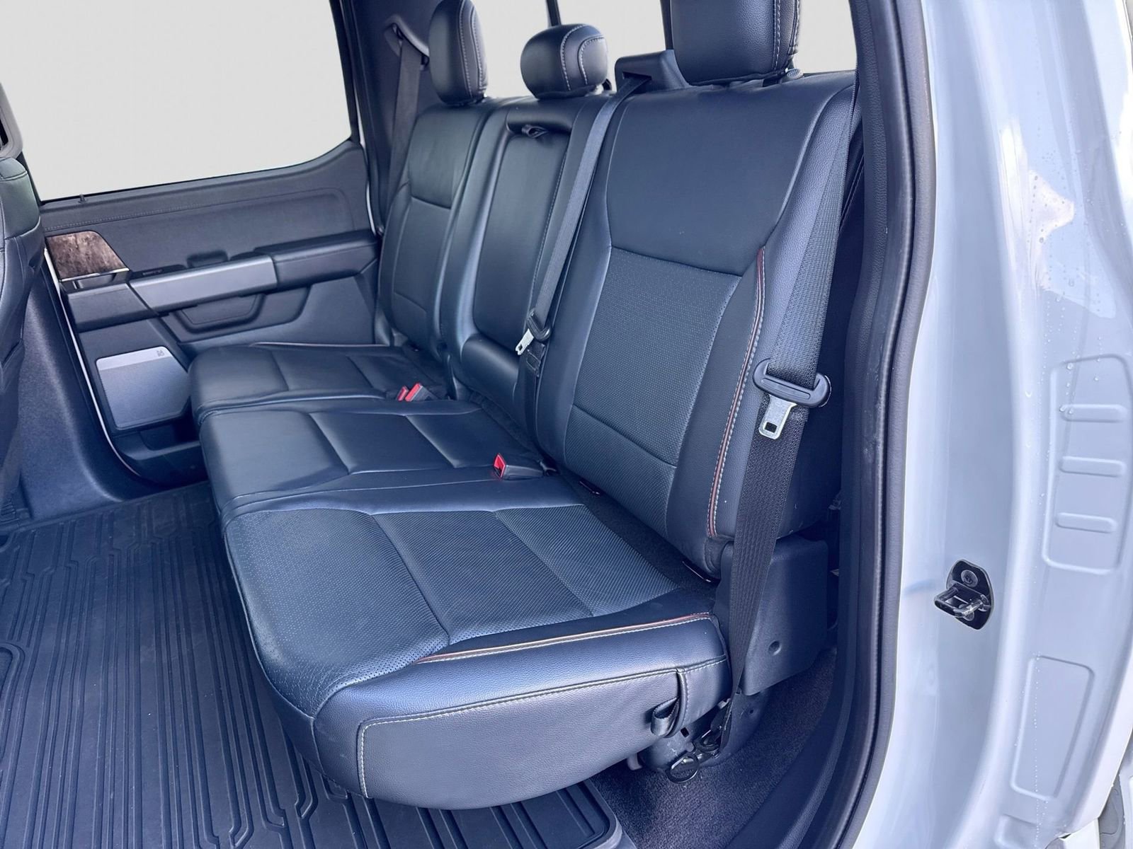 Used 2021 Ford F150 Lariat image 19