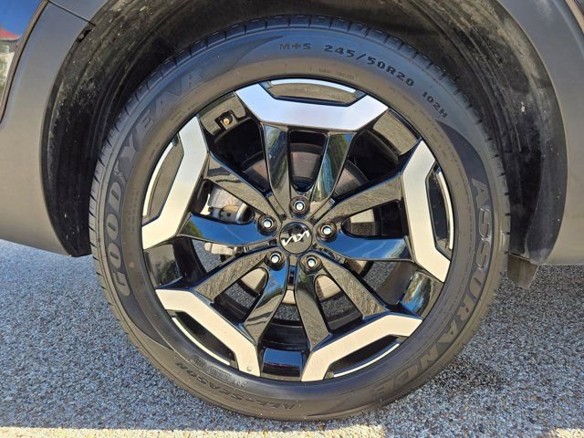 Used 2025 Kia Telluride S image 32