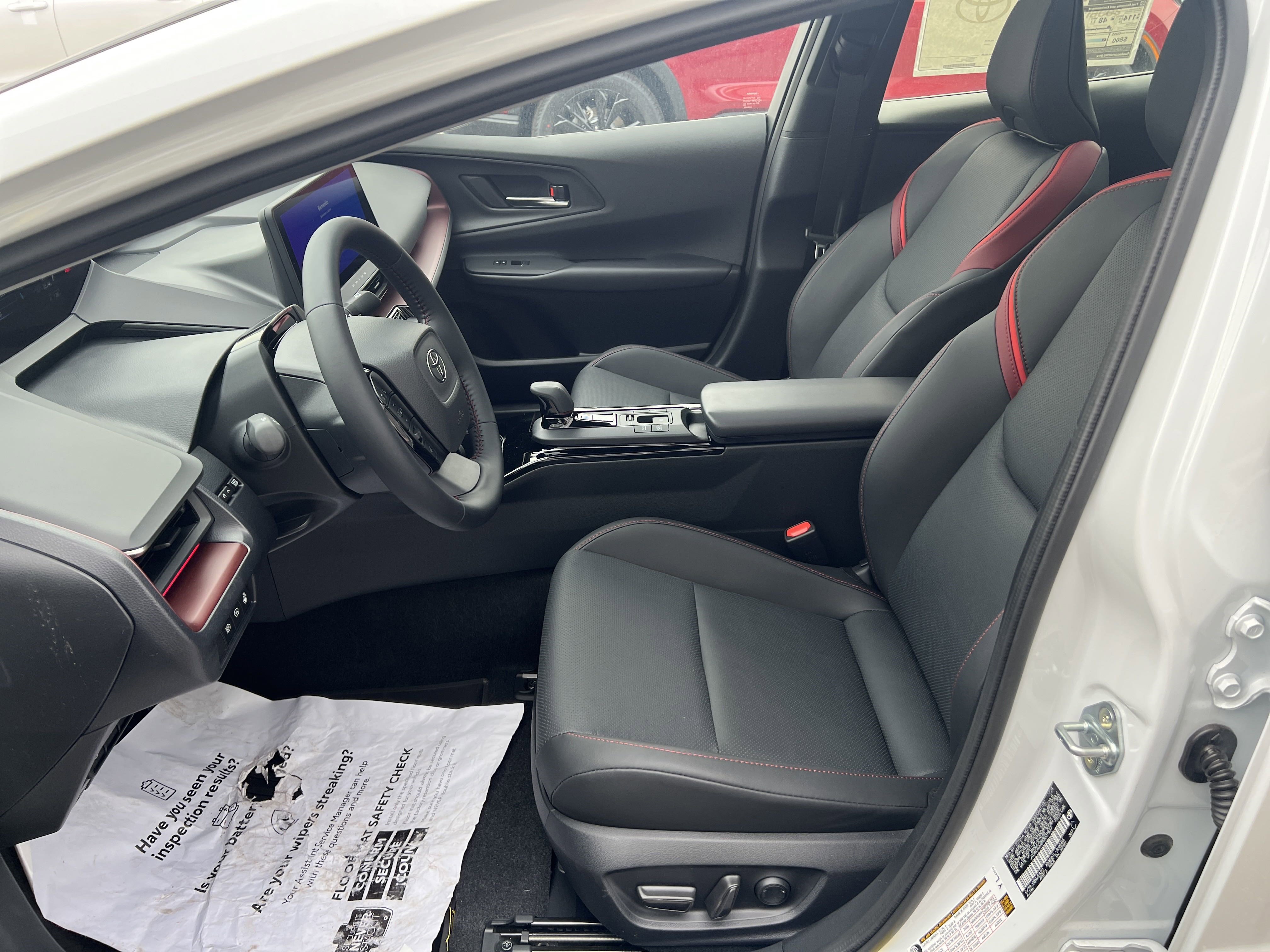 Used 2024 Toyota Prius Prime Premium w/ Advanced Technology Package image 15