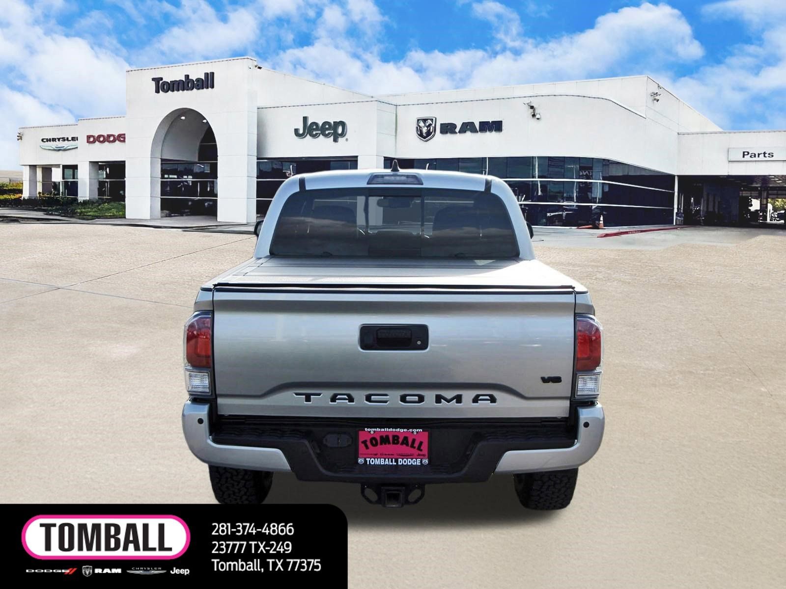 Used 2022 Toyota Tacoma TRD Sport w/ Technology Package image 6