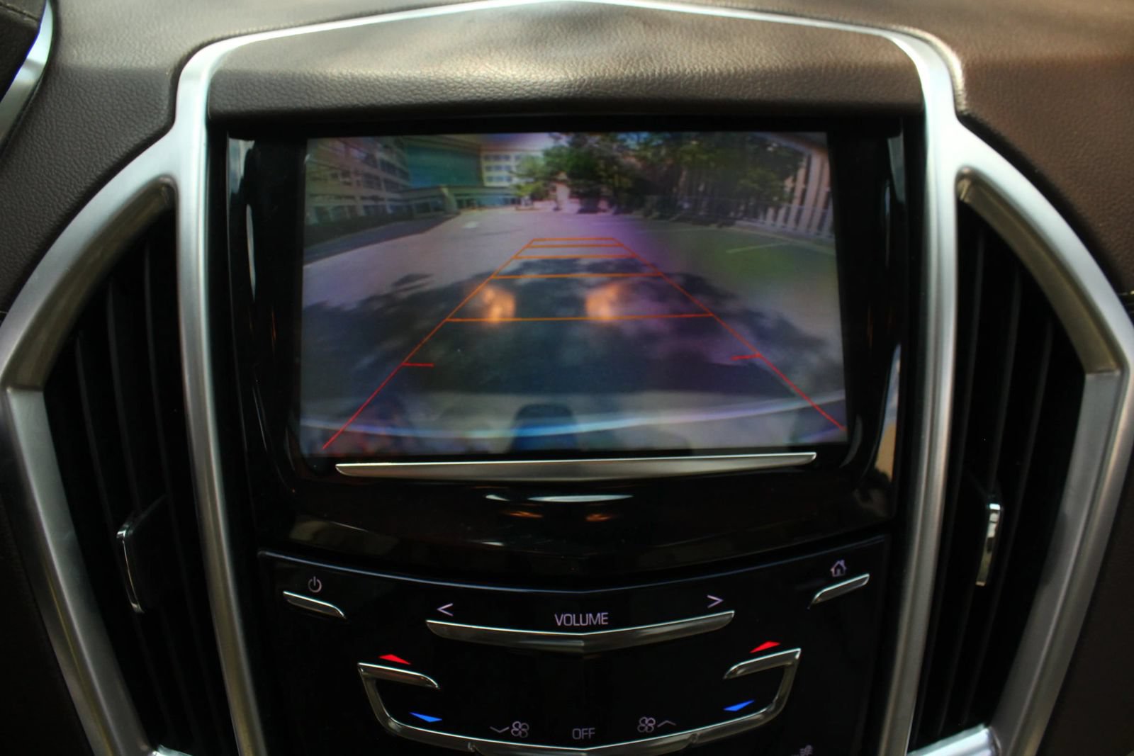 Used 2015 Cadillac SRX Luxury w/ Driver Awareness Package AWD/4WD image 35