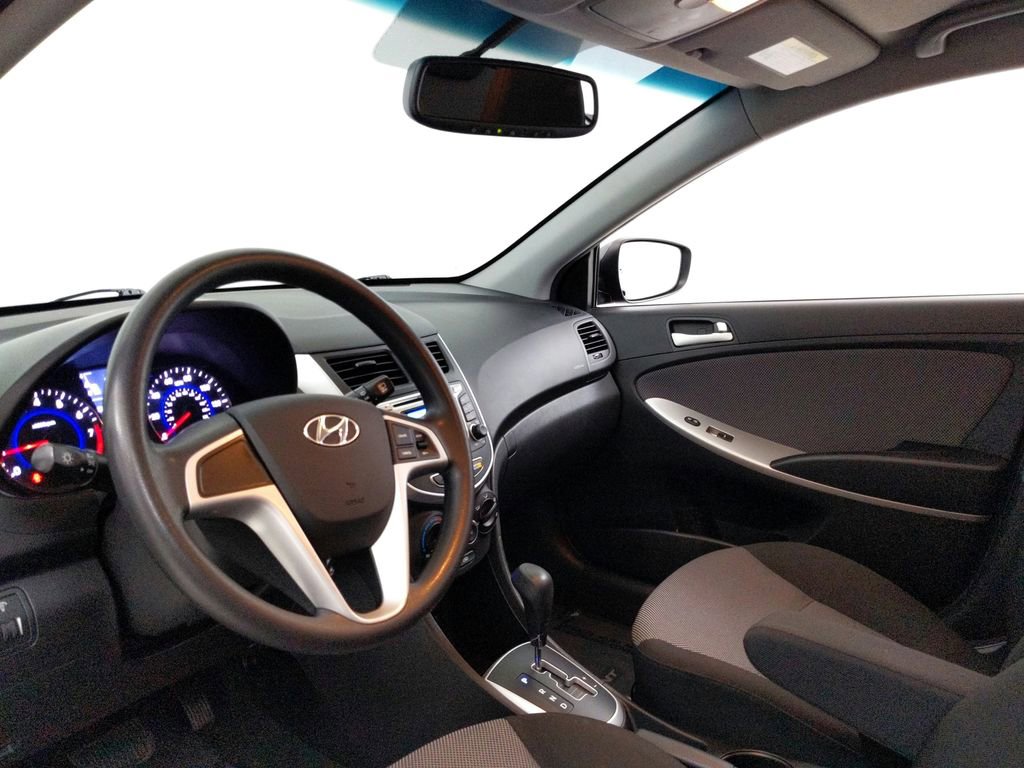 Used 2013 Hyundai Accent GS FWD image 13