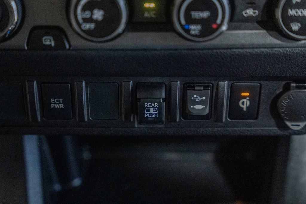 Used 2019 Toyota Tacoma TRD Sport image 27