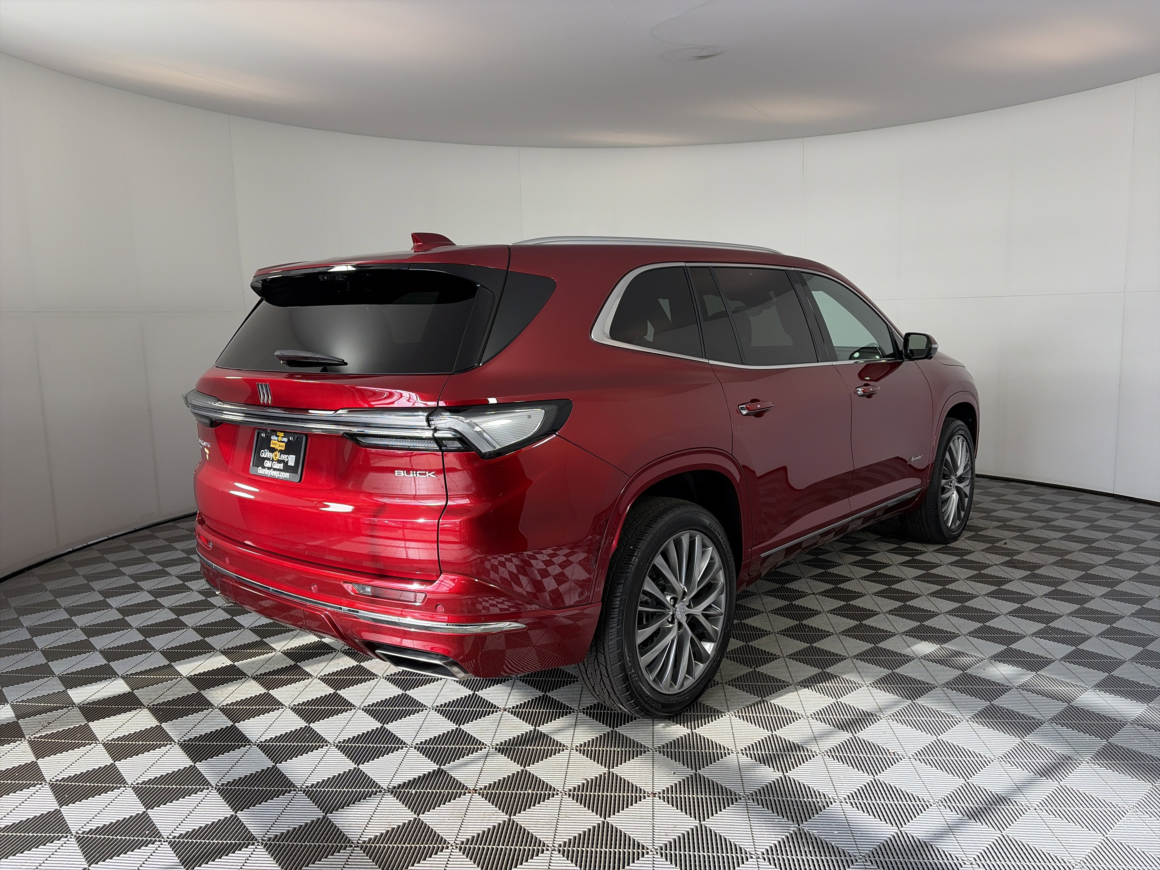 Certified 2025 Buick Enclave Avenir AWD/4WD image 11