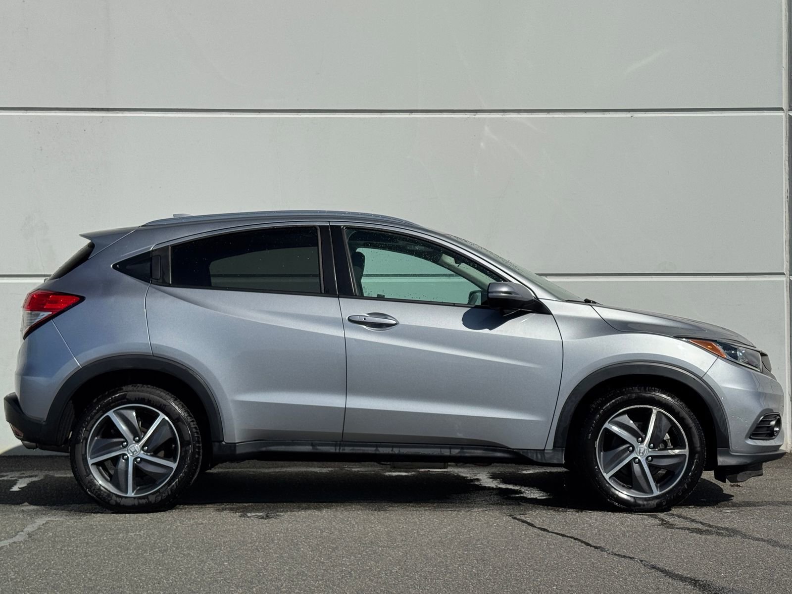Used 2022 Honda HR-V EX image 6