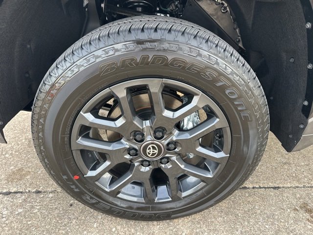 New 2026 Toyota Tundra Platinum image 7