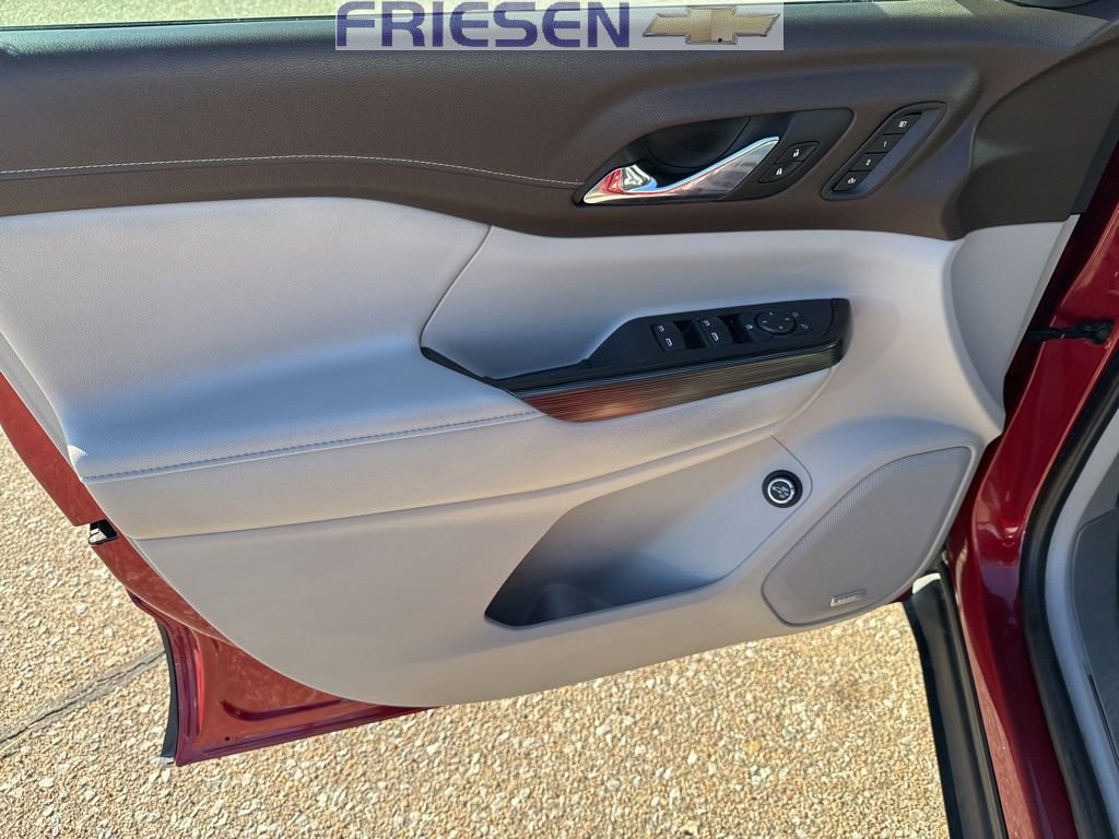 Used 2019 GMC Acadia SLT w/ LPO, Floor Liner Package image 9