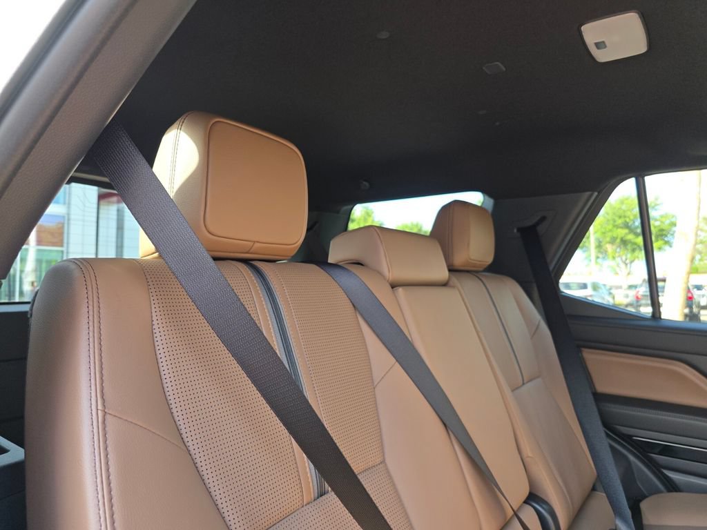 New 2026 Toyota 4Runner Limited AWD/4WD image 18