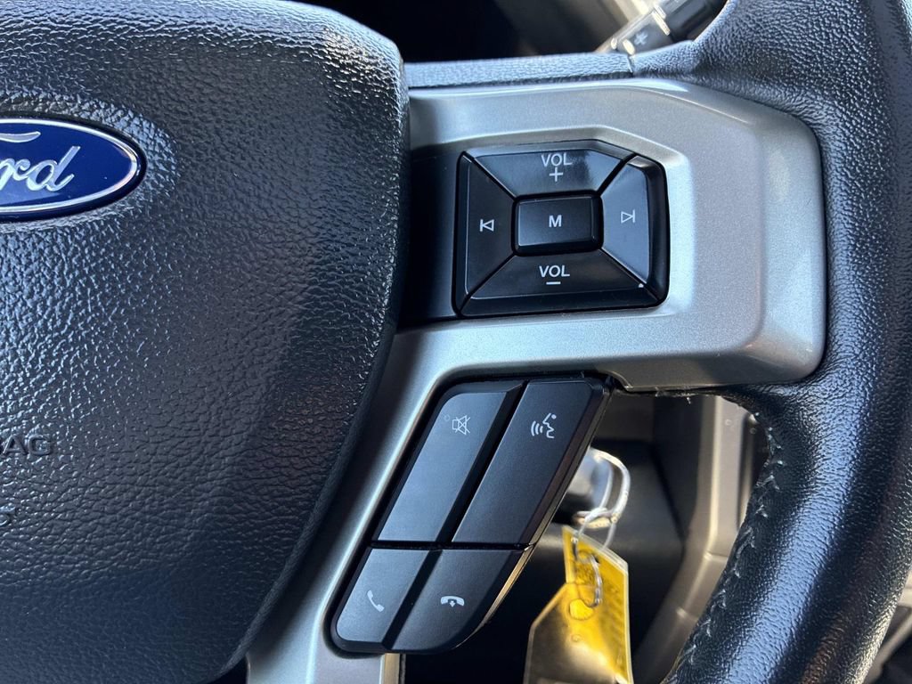 Used 2022 Ford F250 Lariat w/ Black Appearance Package AWD/4WD image 27