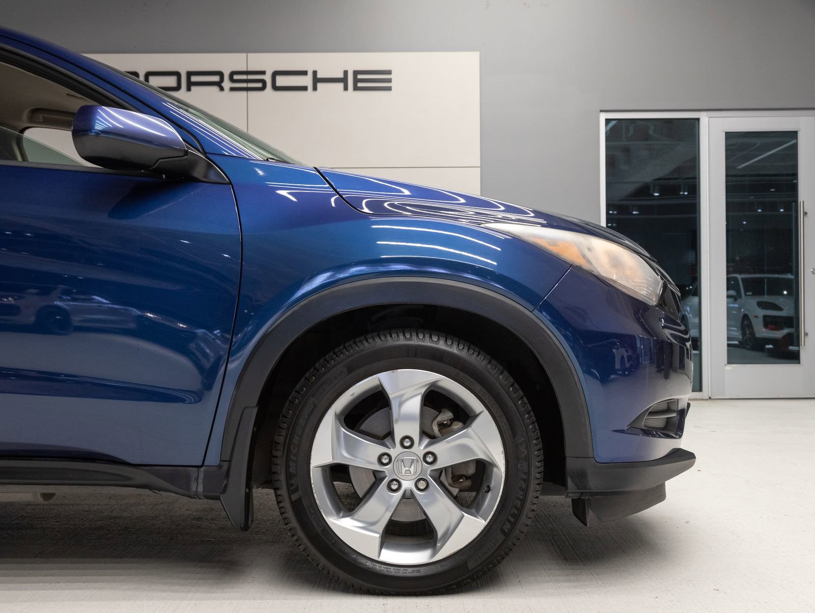 Used 2017 Honda HR-V LX image 11