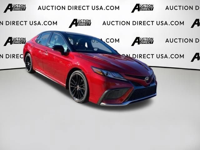 Used 2023 Toyota Camry XSE image 2