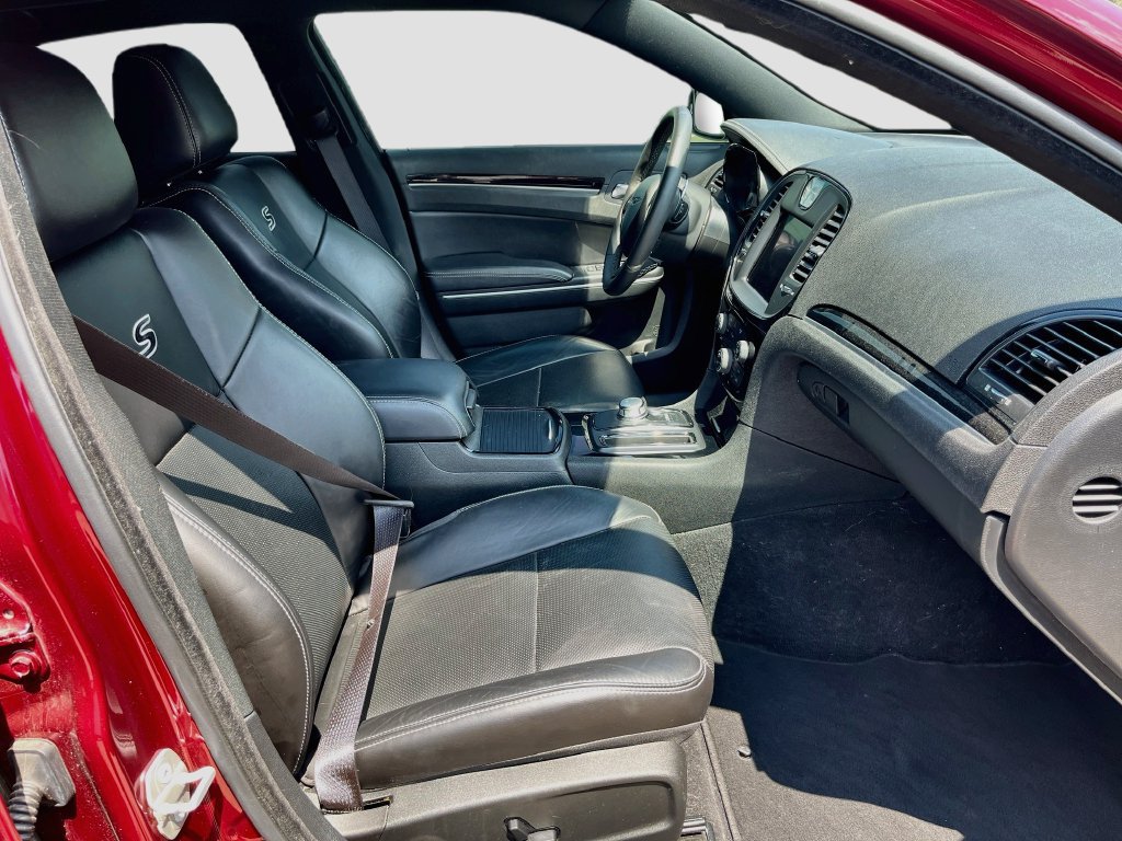 Used 2023 Chrysler 300 S w/ Comfort Group RWD image 30