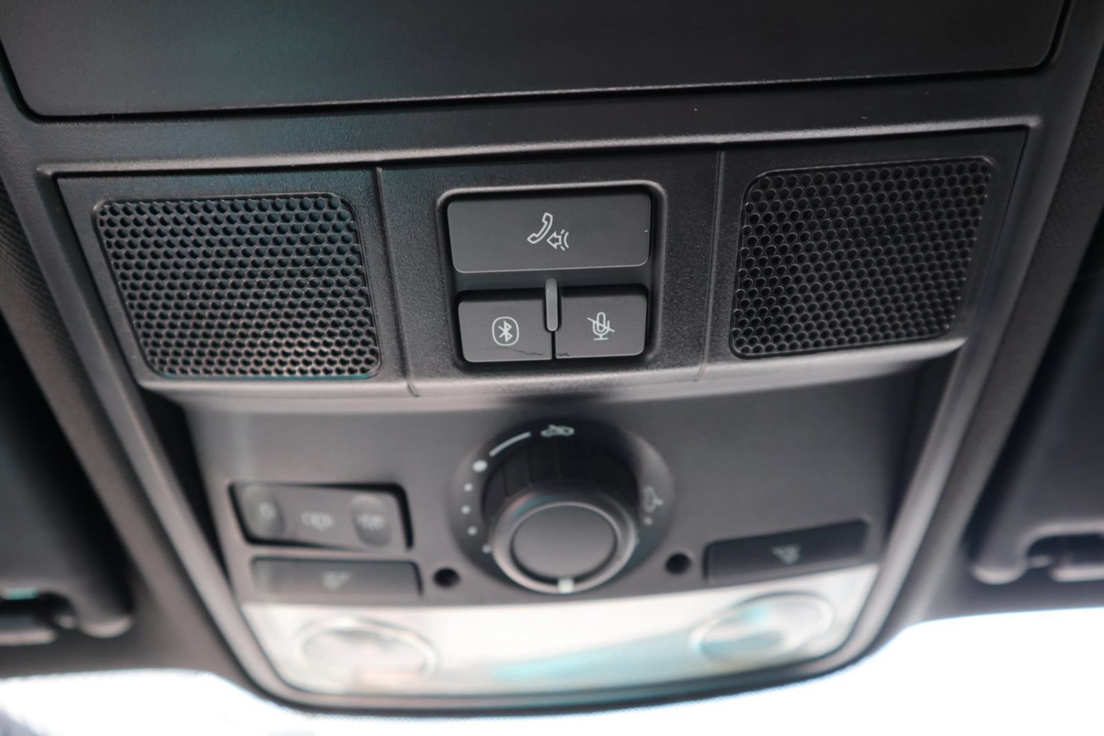 Used 2011 Volkswagen Golf 2-Door FWD image 24