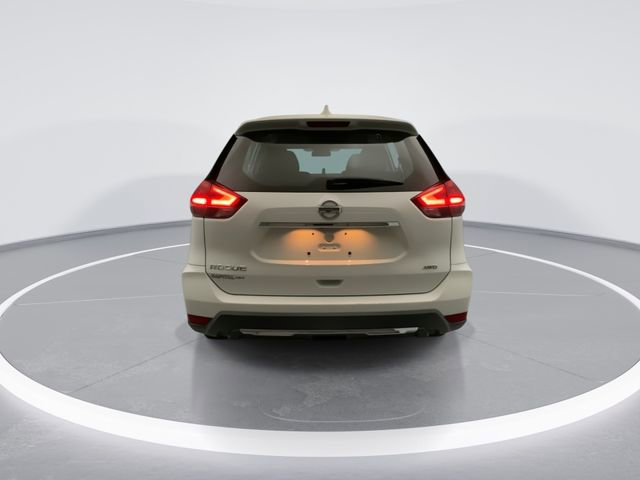 Used 2018 Nissan Rogue S AWD/4WD image 3