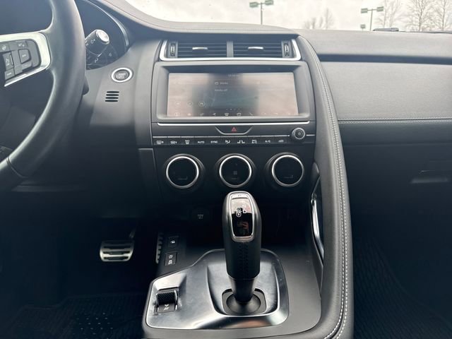 Used 2020 Jaguar E-PACE R-Dynamic SE image 16