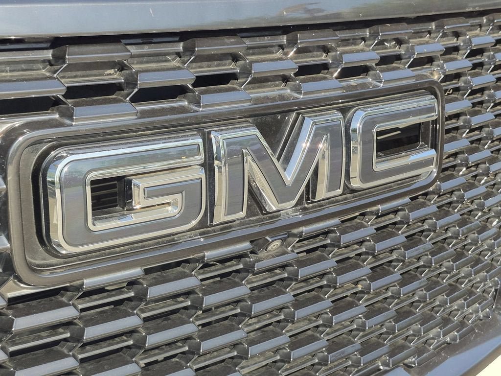 Used 2024 GMC Yukon Denali Ultimate AWD/4WD image 35