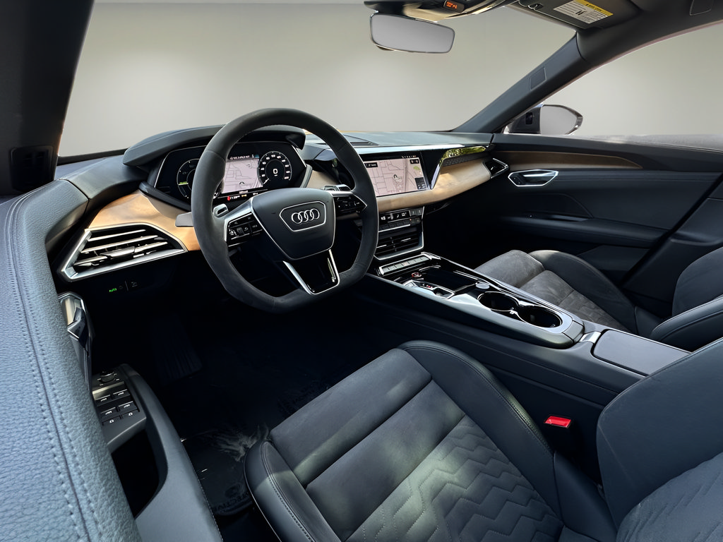 Used 2022 Audi e-tron GT Premium Plus AWD/4WD image 20