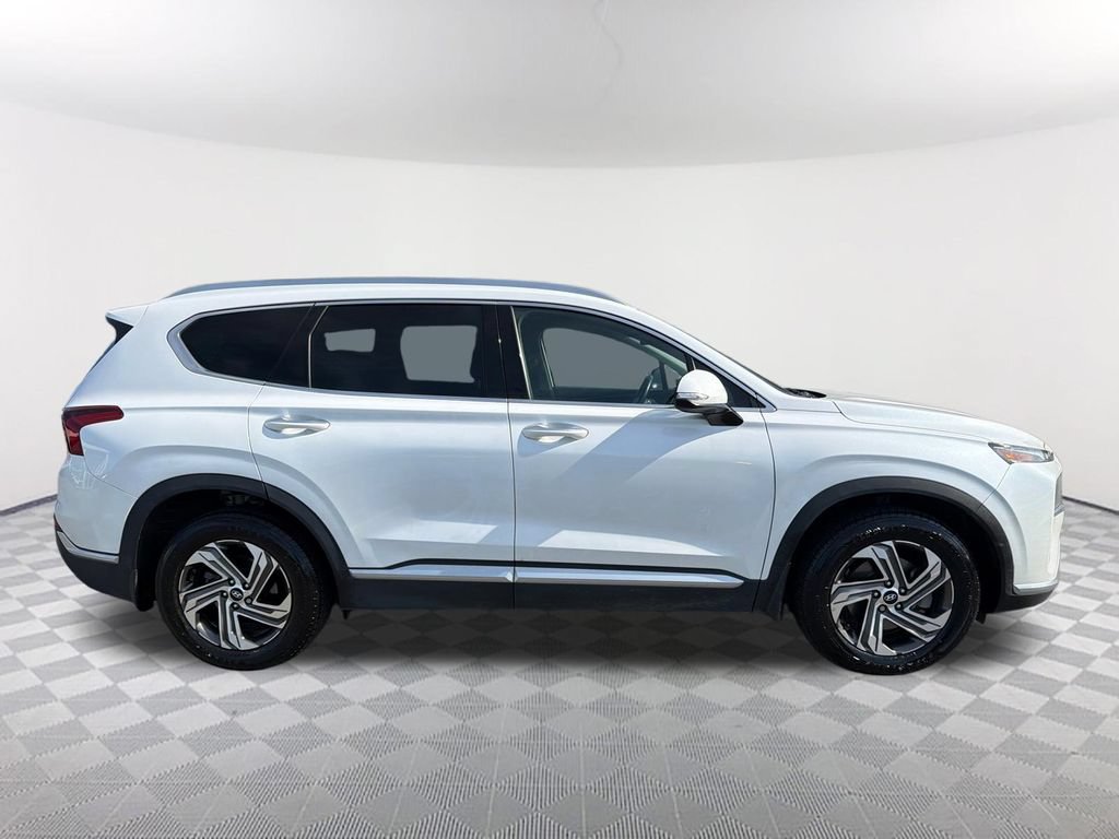 Used 2022 Hyundai Santa Fe SEL w/ Convenience Package FWD image 4