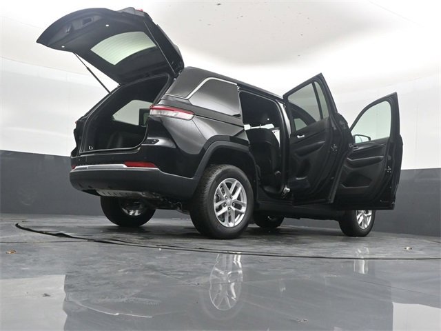 New 2025 Jeep Grand Cherokee Laredo image 51