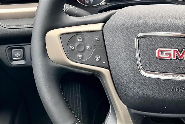 Used 2023 GMC Acadia Denali w/ Denali Ultimate Package AWD/4WD image 11