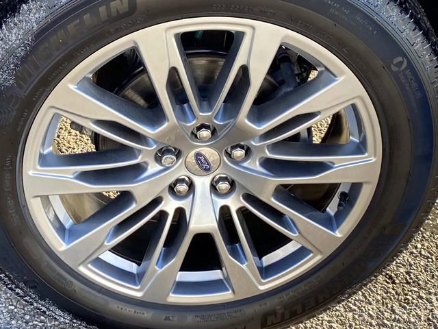 Used 2025 Ford Explorer Active w/ Active Comfort Package image 30