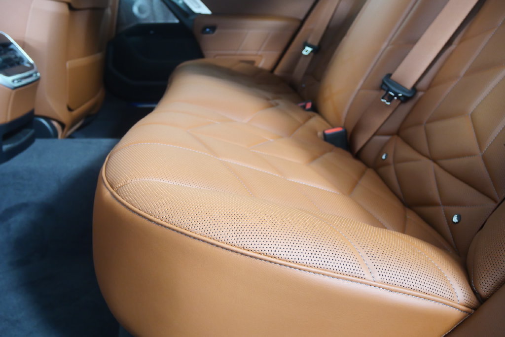 New 2026 BMW 740i w/ Executive Package RWD image 13