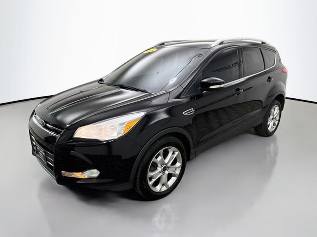 Used 2016 Ford Escape Titanium FWD image 3