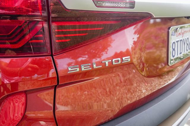 Certified 2021 Kia Seltos S FWD image 14
