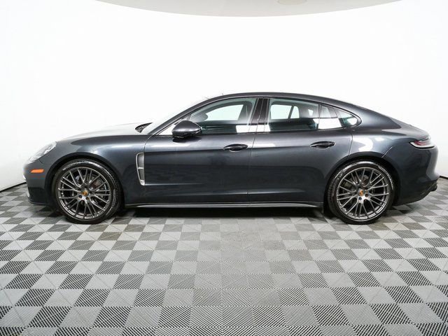Certified 2023 Porsche Panamera Platinum Edition image 2