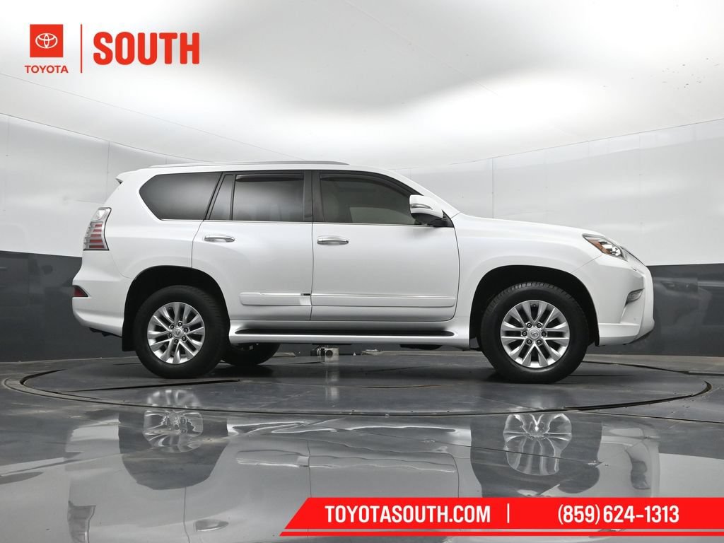 Used 2017 Lexus GX 460 AWD/4WD image 45