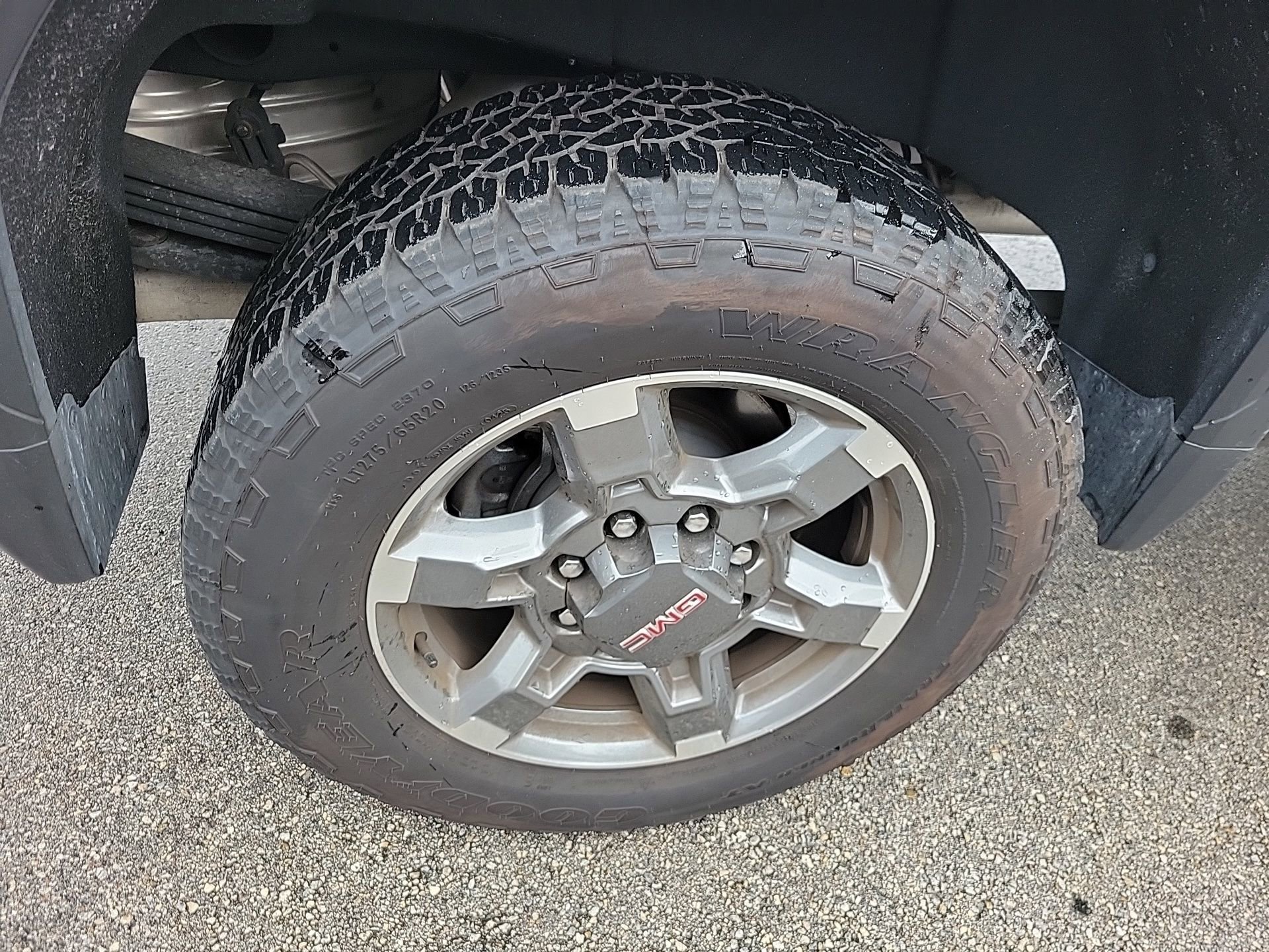 Used 2025 GMC Sierra 2500 SLT w/ SLT Premium Package image 12