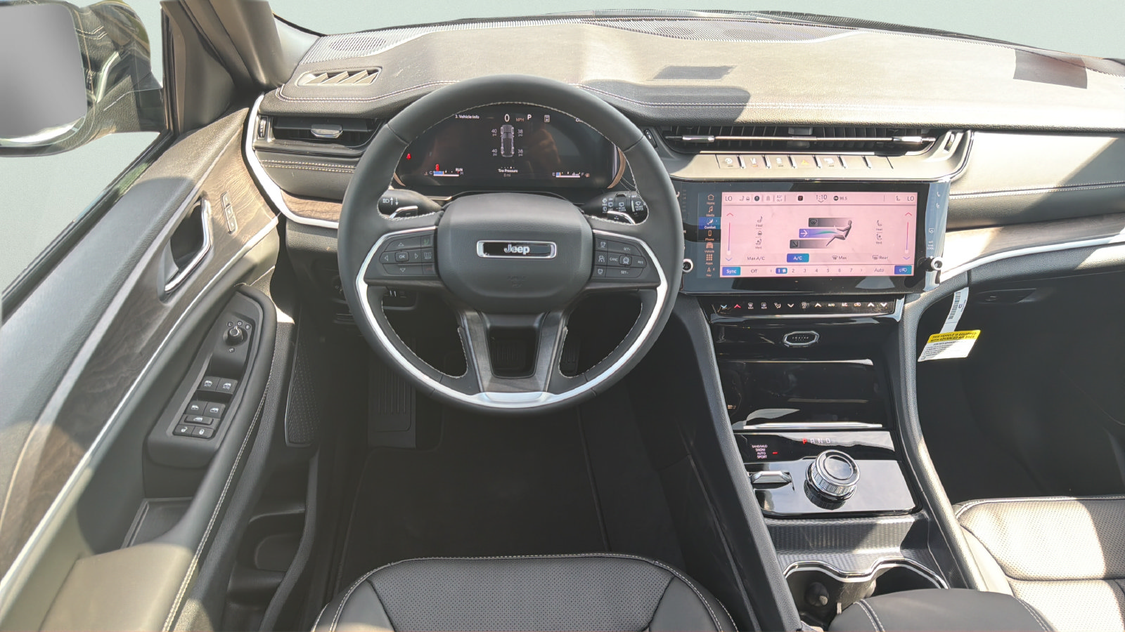 New 2027 Jeep Grand Cherokee Limited AWD/4WD image 17