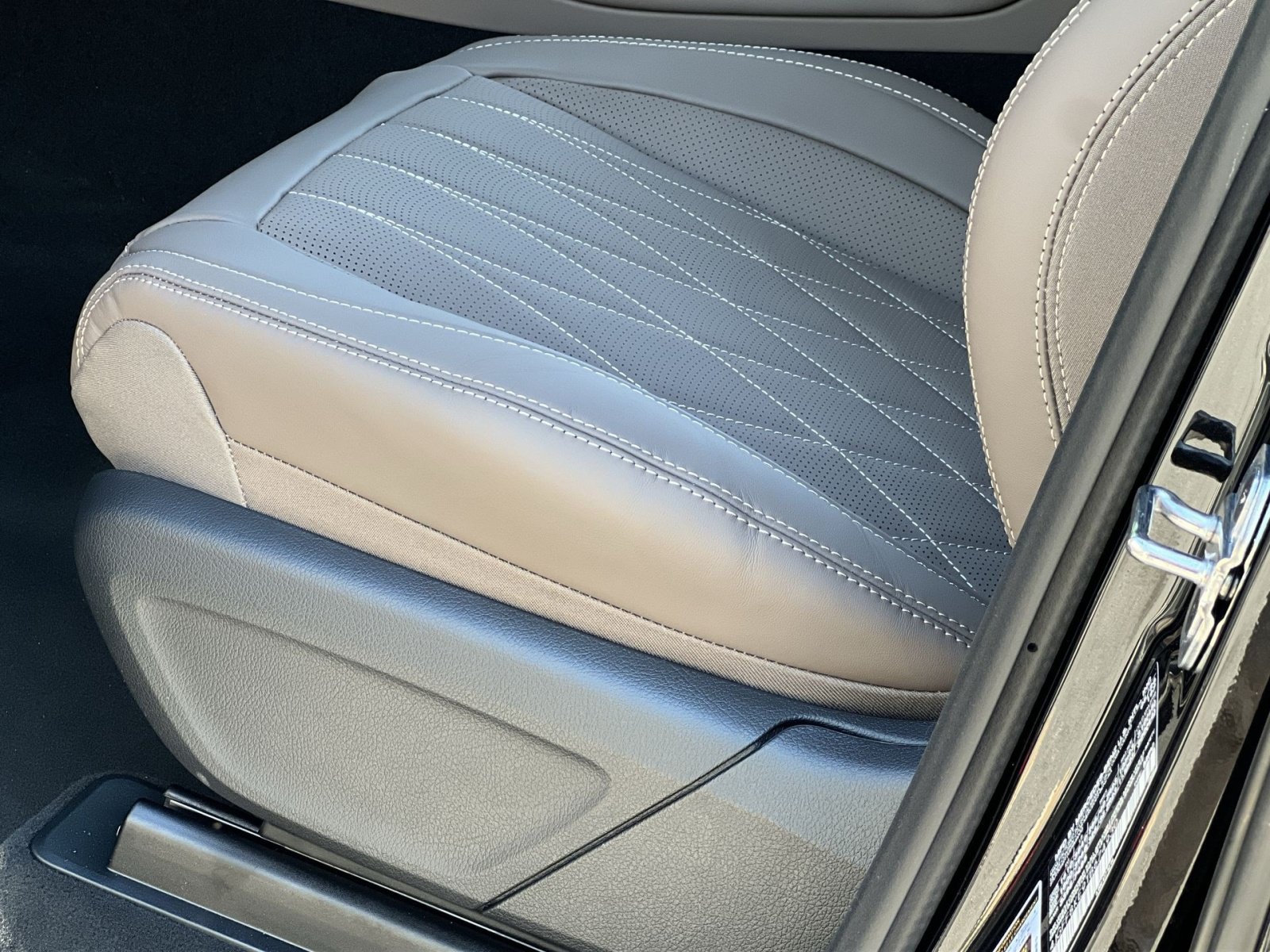 New 2026 Mercedes-Benz GLS 63 AMG 4MATIC image 19