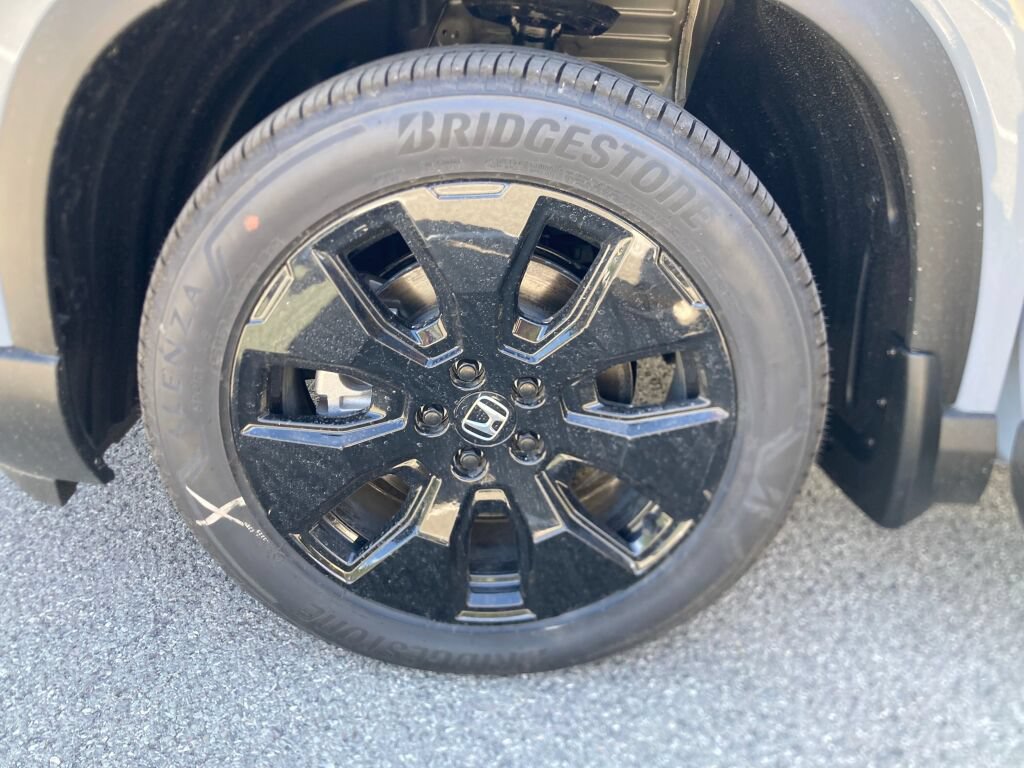 New 2026 Honda Pilot Black Edition image 10