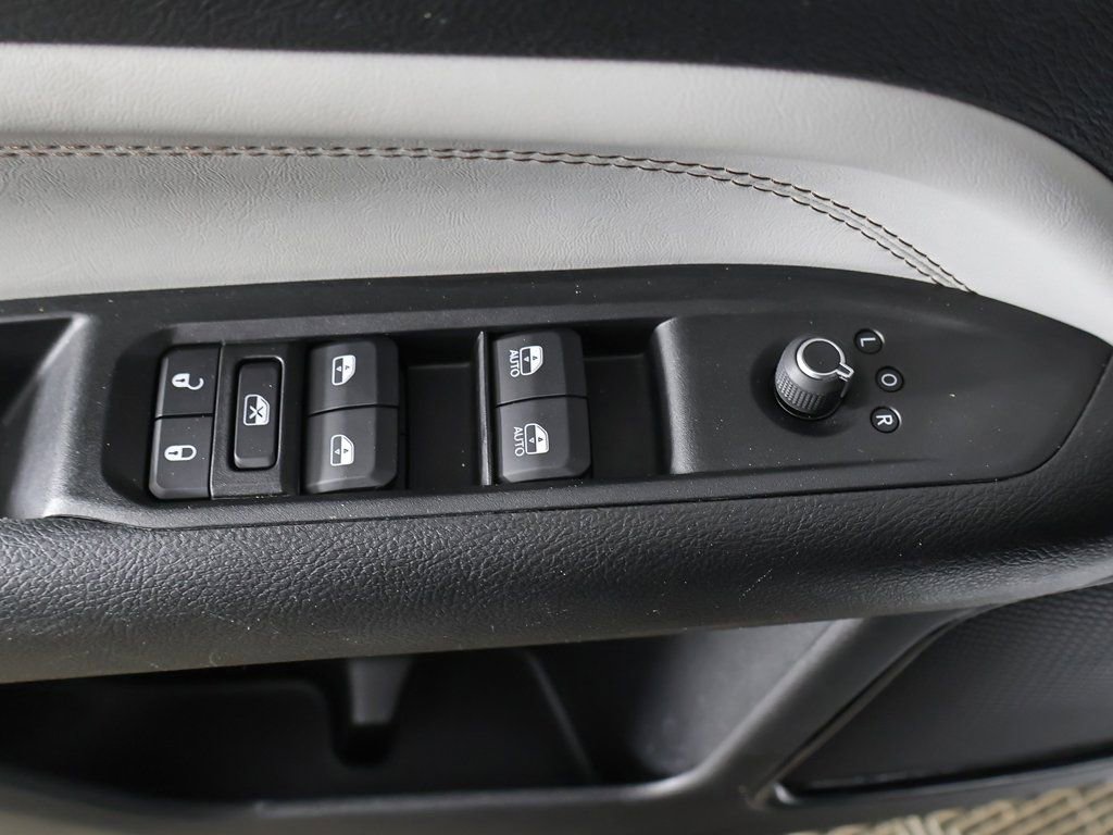 Used 2022 Jeep Compass Limited image 35
