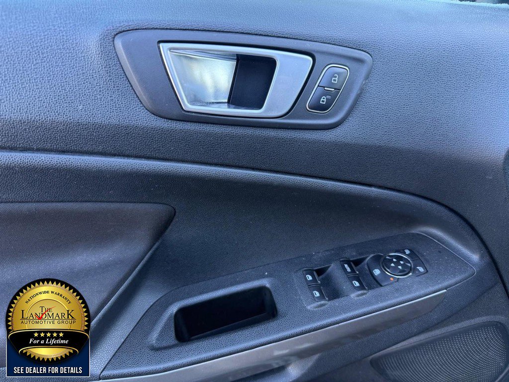 Used 2018 Ford EcoSport SE w/ SE Convenience Package image 8
