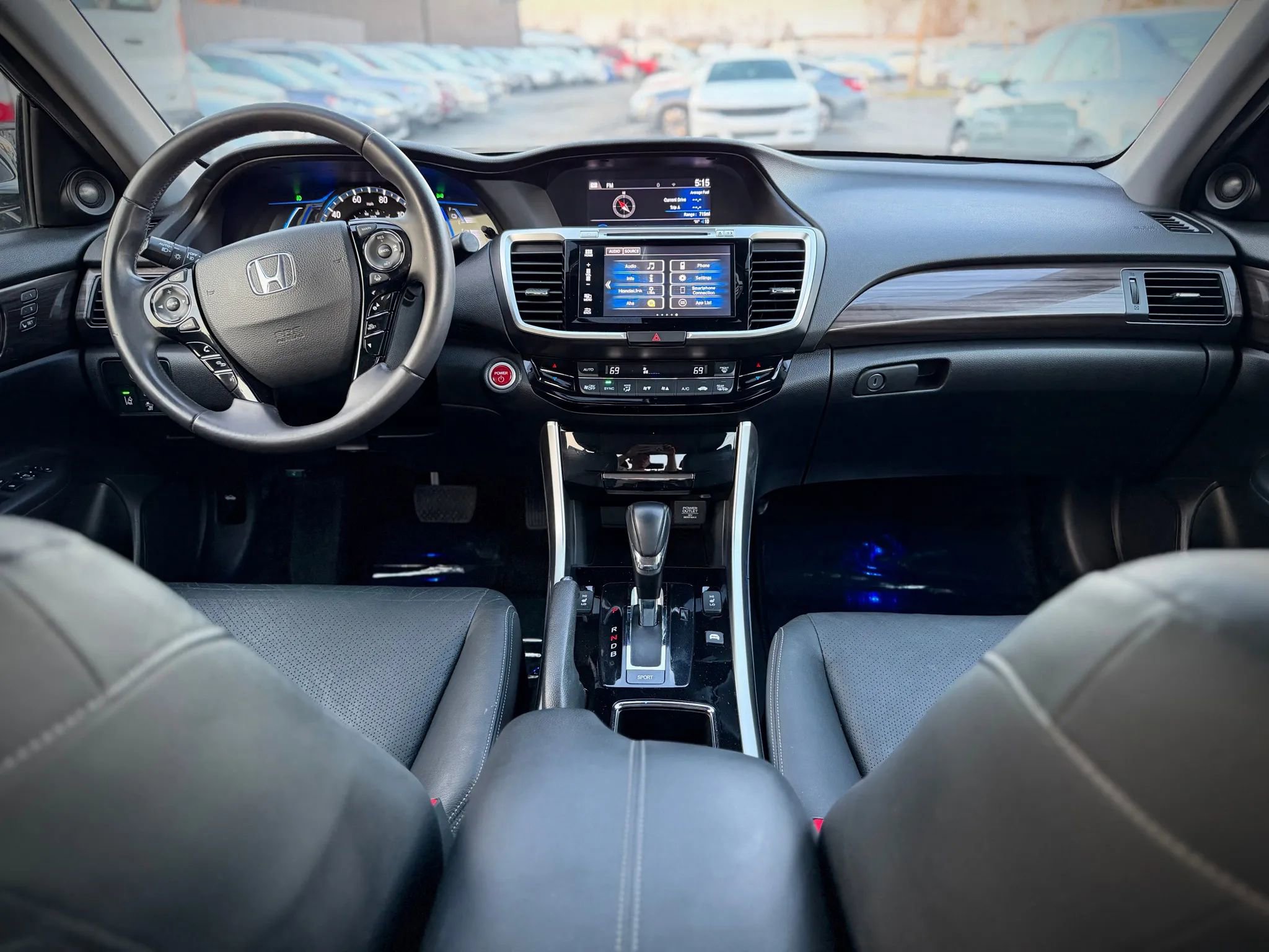 Used 2017 Honda Accord EX-L image 11